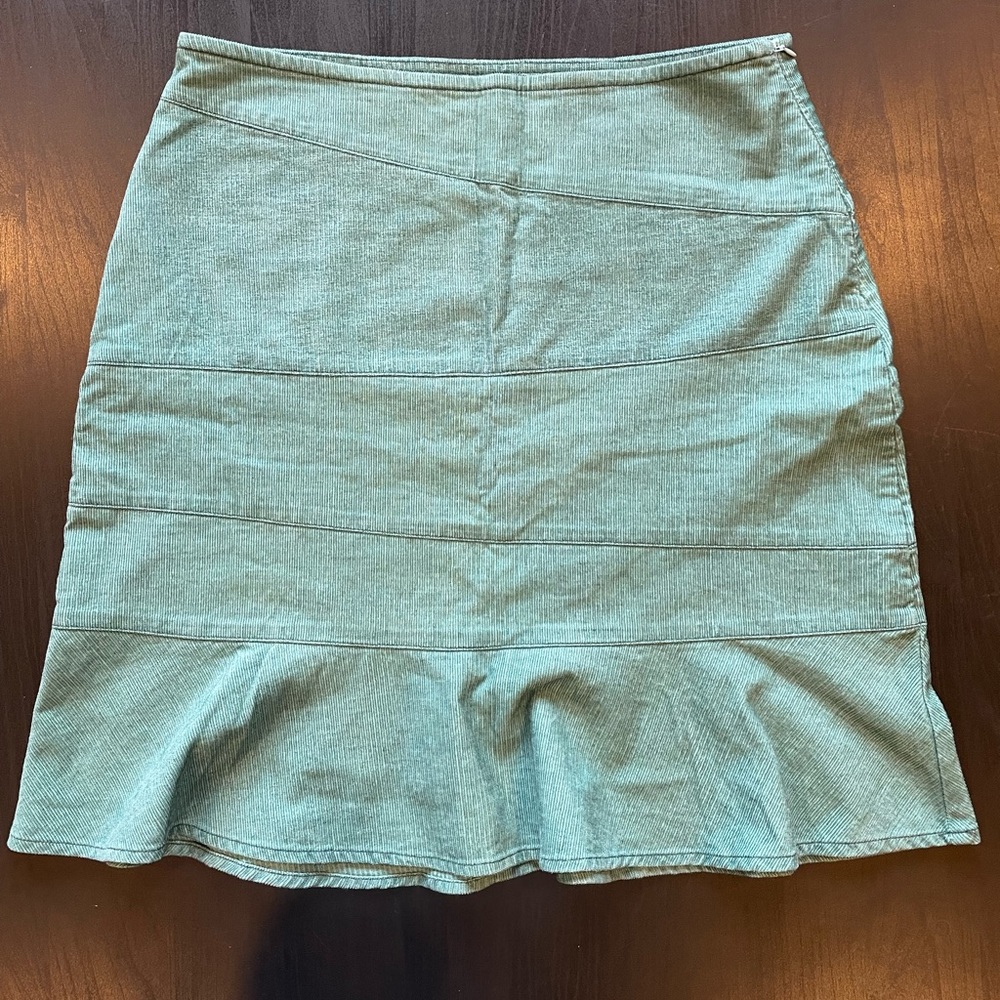 Royal Robbins light corduroy skirt, stretch, size 10